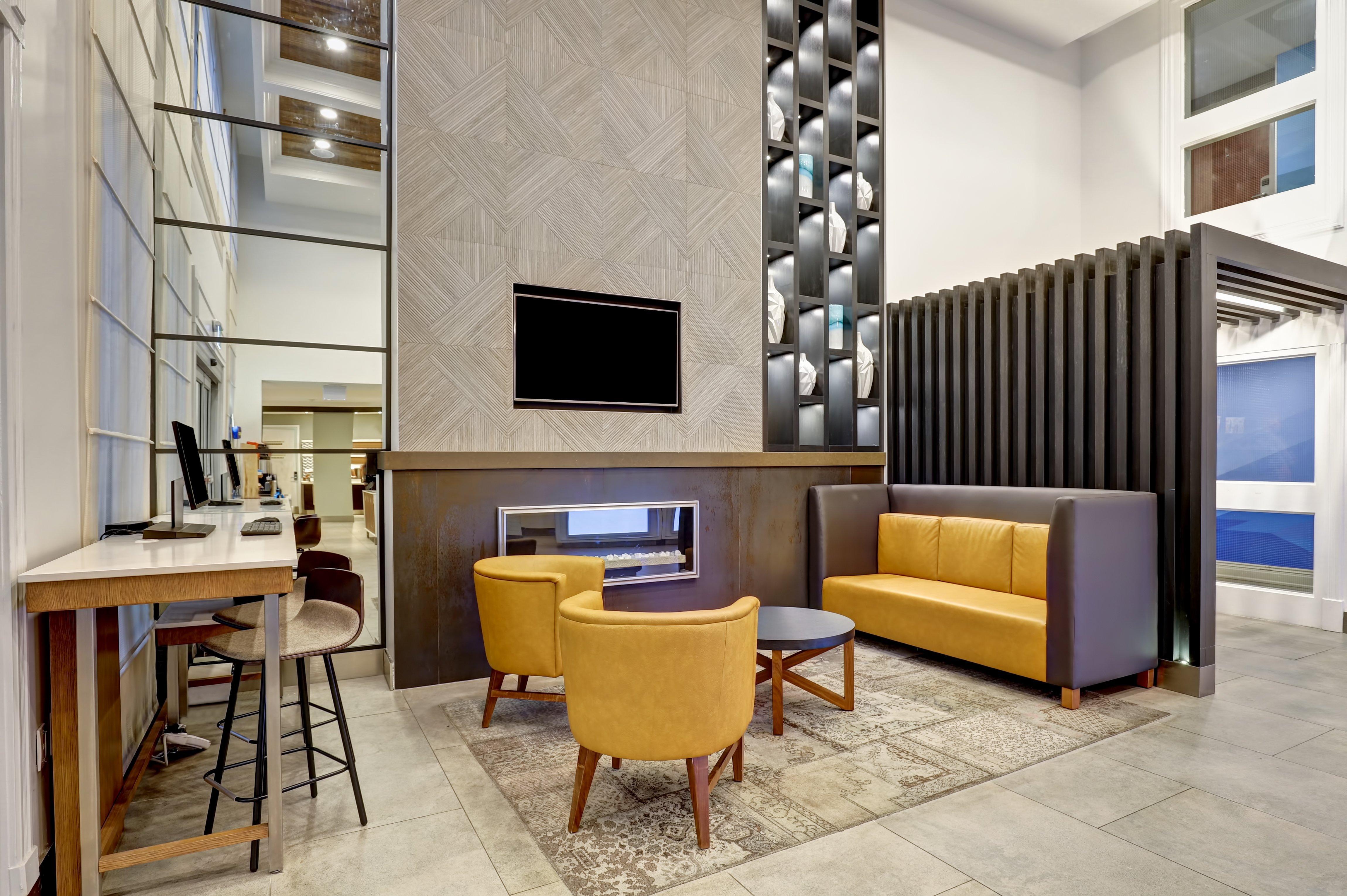 Holiday Inn Express Whitby Oshawa By Ihg Esterno foto
