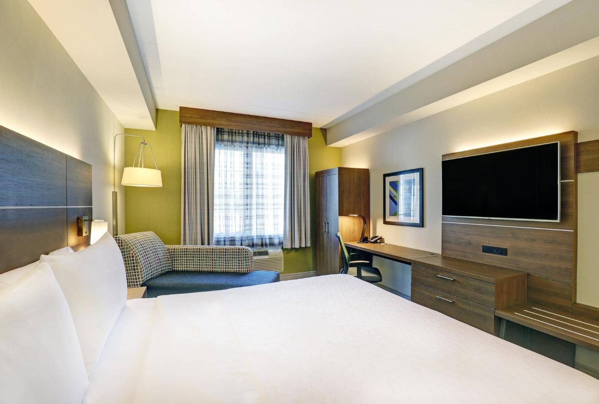 Holiday Inn Express Whitby Oshawa By Ihg Esterno foto