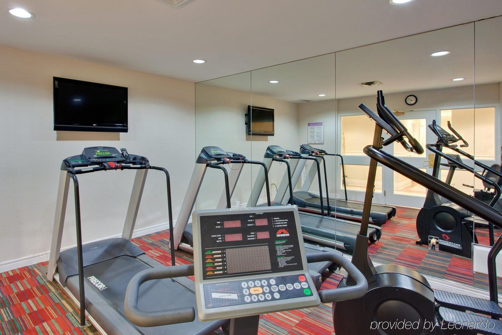 Holiday Inn Express Whitby Oshawa By Ihg Esterno foto