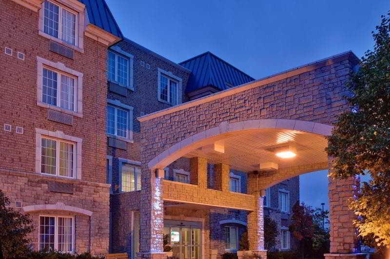 Holiday Inn Express Whitby Oshawa By Ihg Esterno foto